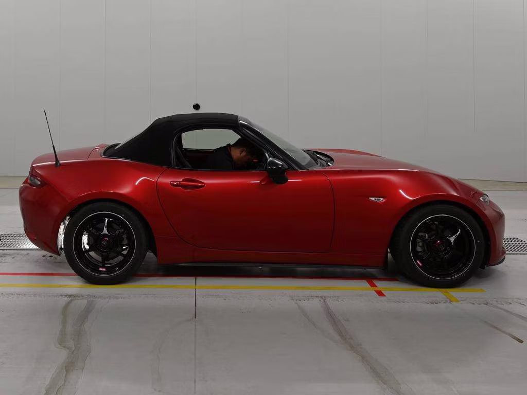 MAZDA MX-5