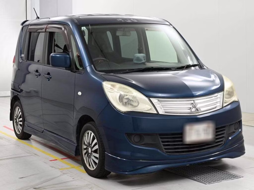 MITSUBISHI DELICA D:2