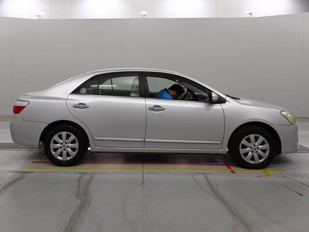 TOYOTA PREMIO