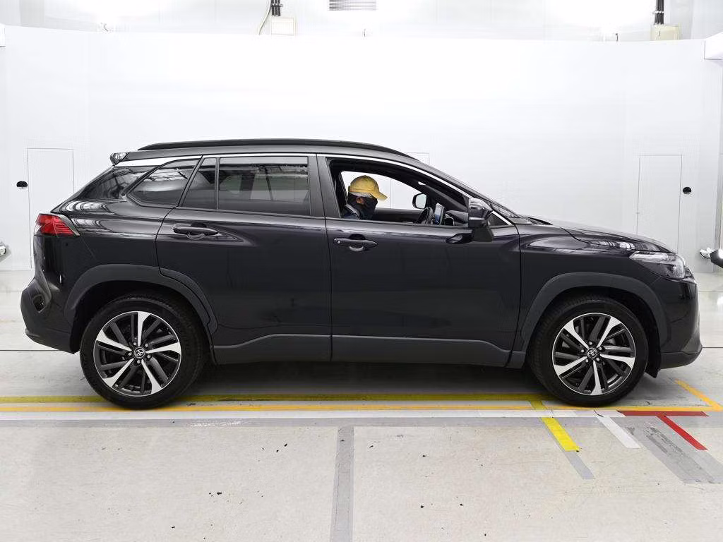 TOYOTA COROLLA CROSS