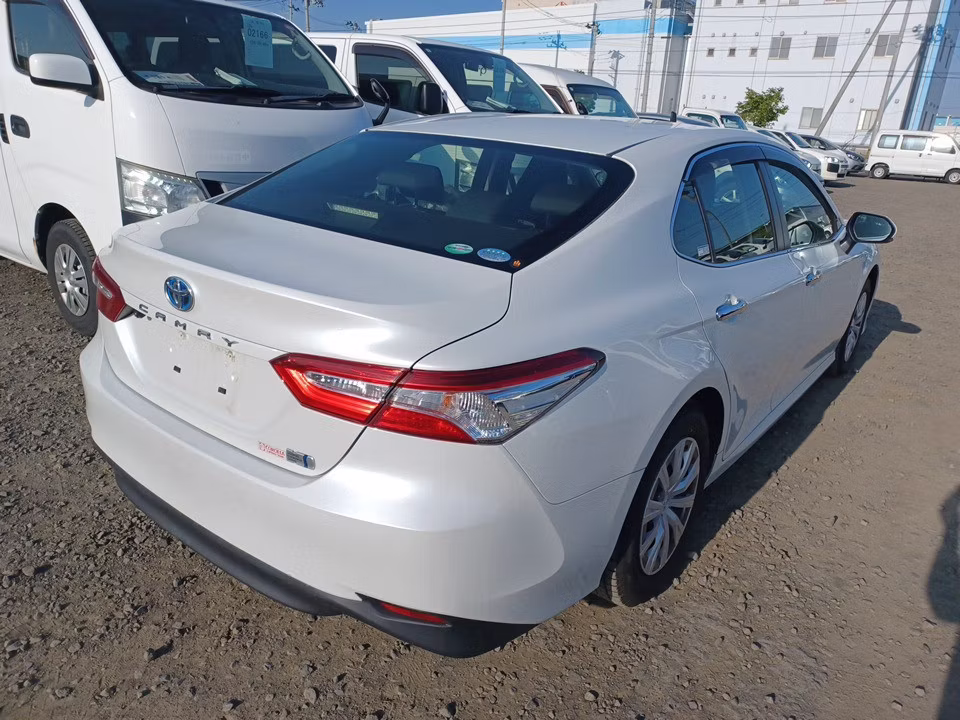 TOYOTA CAMRY