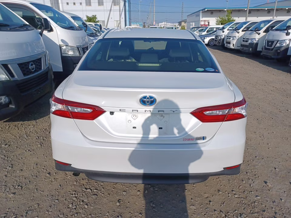 TOYOTA CAMRY