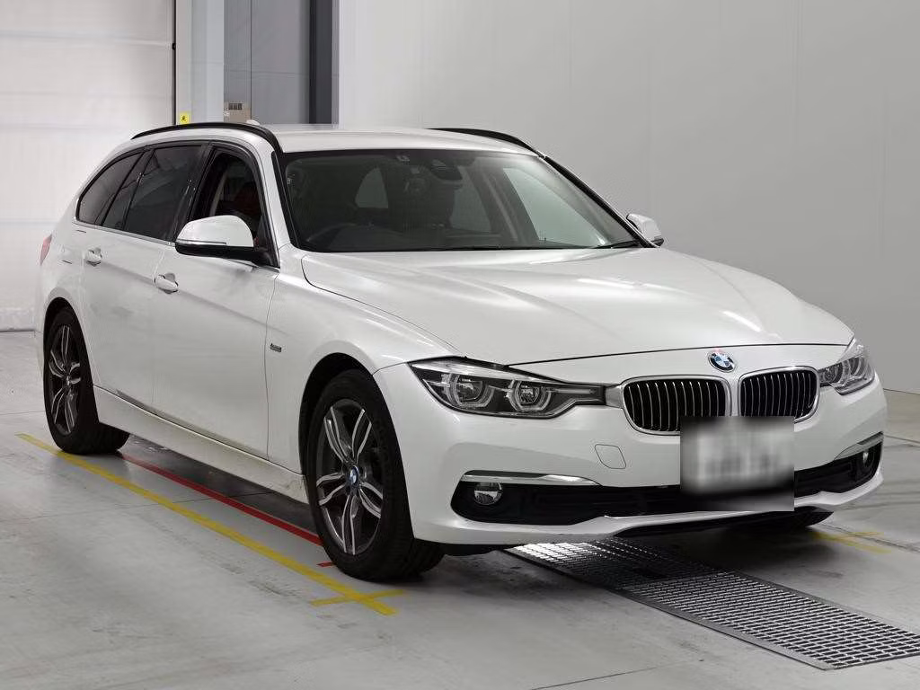 BMW 3-SERIES