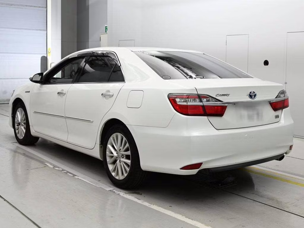 TOYOTA CAMRY