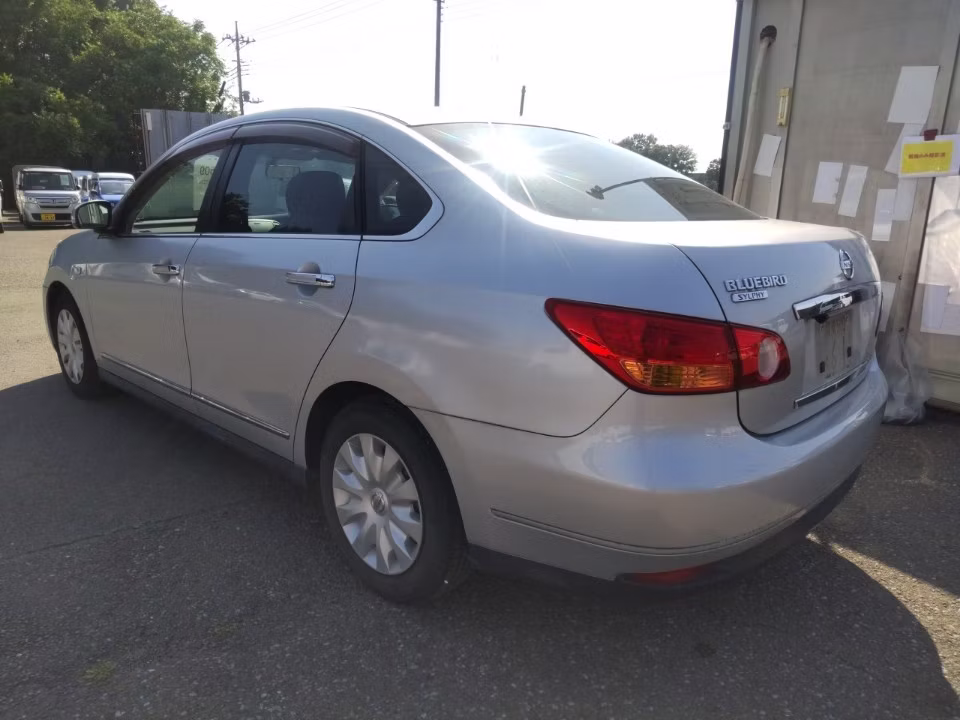 NISSAN BLUEBIRD SYLPHY