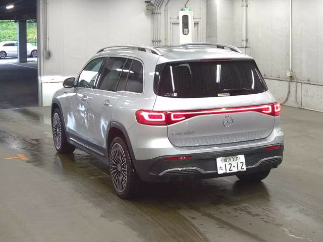 MERCEDES-BENZ EQB