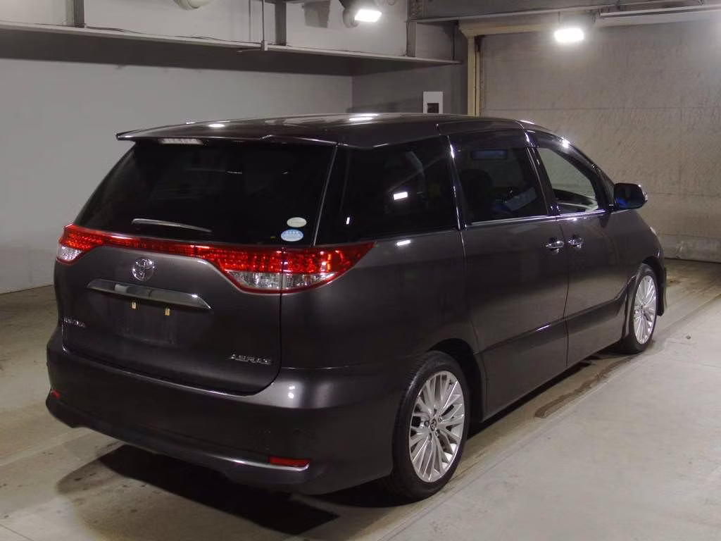 TOYOTA ESTIMA