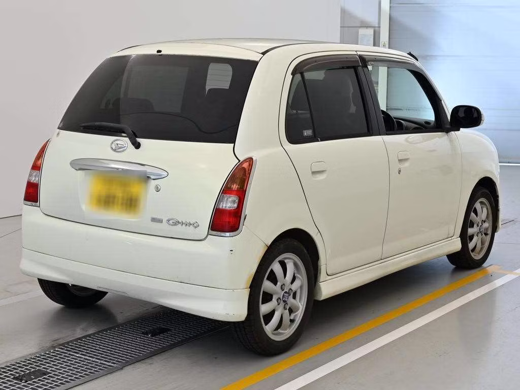 DAIHATSU MIRA GINO