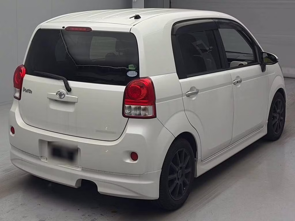 TOYOTA PORTE