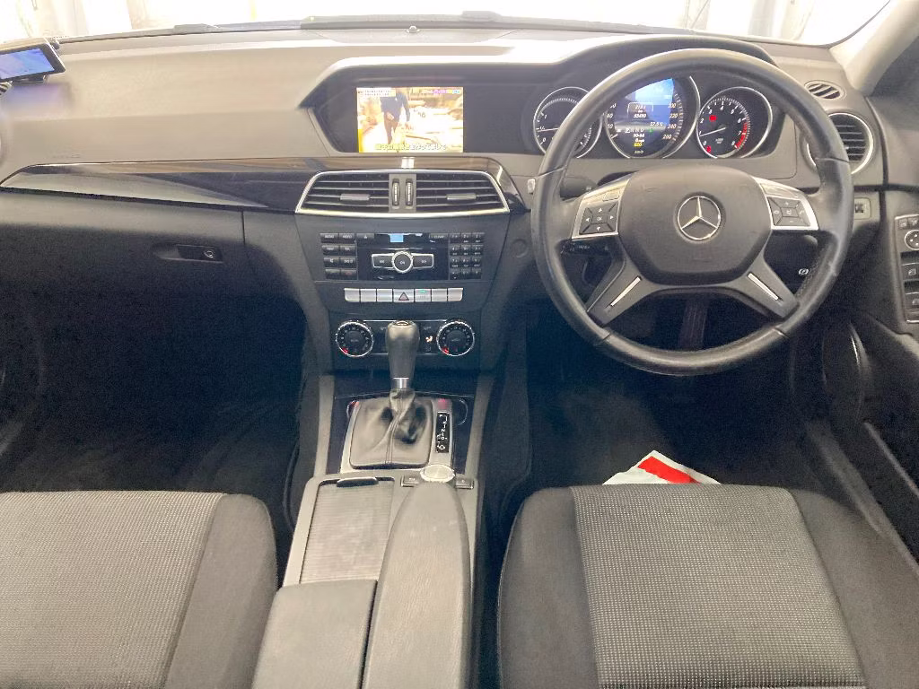 MERCEDES-BENZ C-CLASS