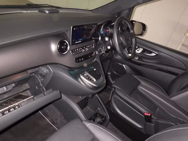 MERCEDES-BENZ V-CLASS