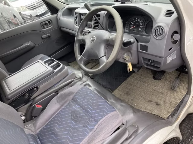 NISSAN CARAVAN