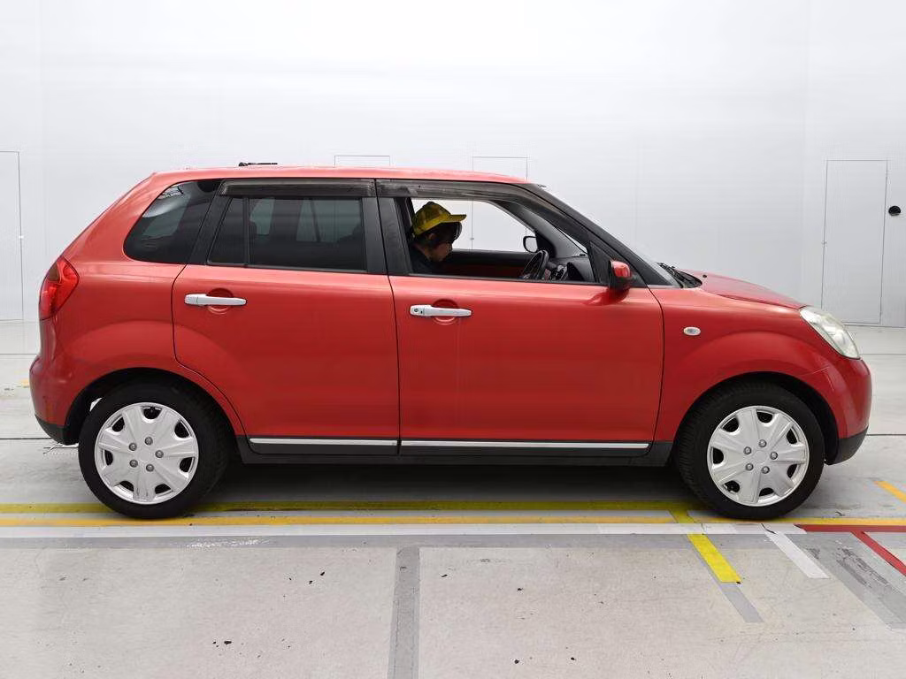 MAZDA VERISA