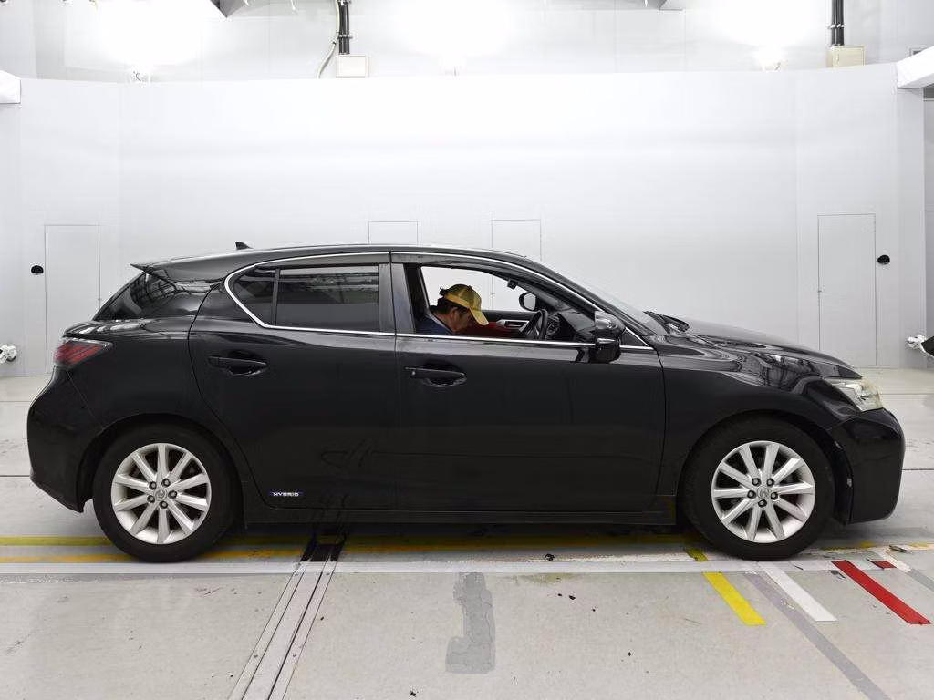 LEXUS CT200H