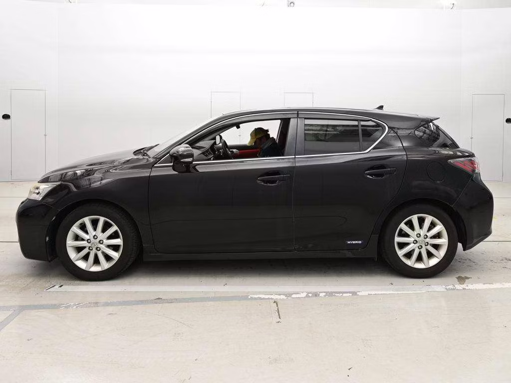 LEXUS CT200H