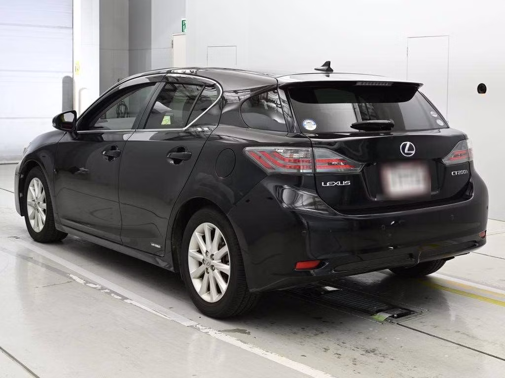 LEXUS CT200H