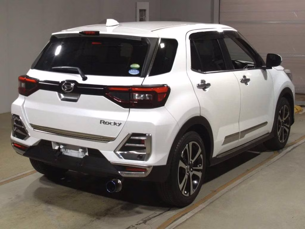 DAIHATSU ROCKY