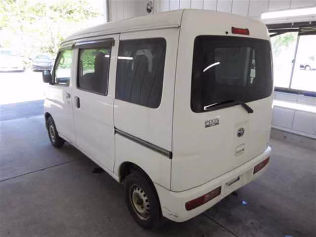 TOYOTA PIXIS VAN