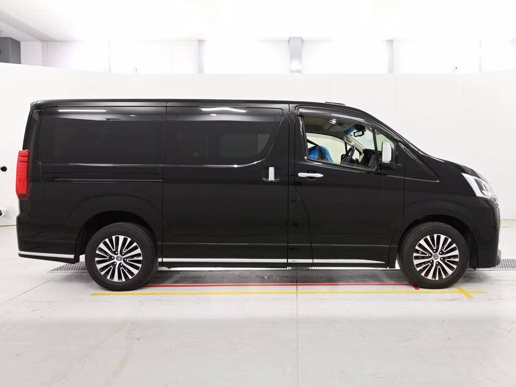 TOYOTA GRANACE