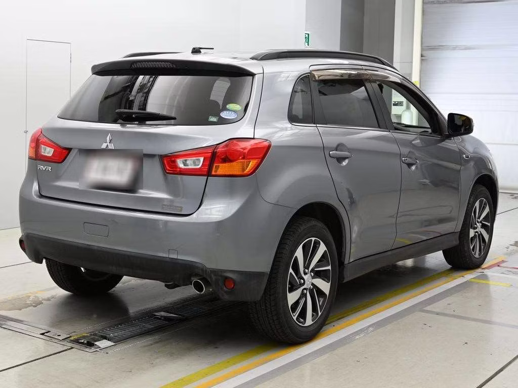 MITSUBISHI RVR