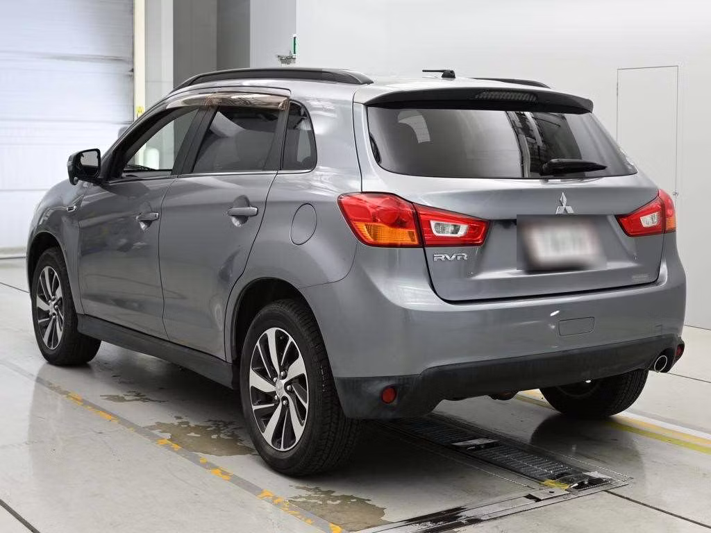 MITSUBISHI RVR