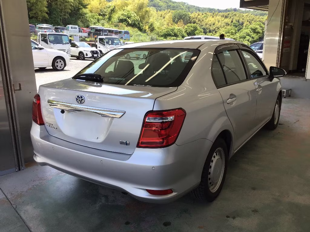 TOYOTA COROLLA AXIO