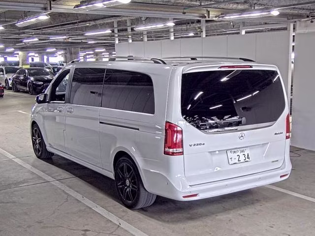 MERCEDES-BENZ V-CLASS