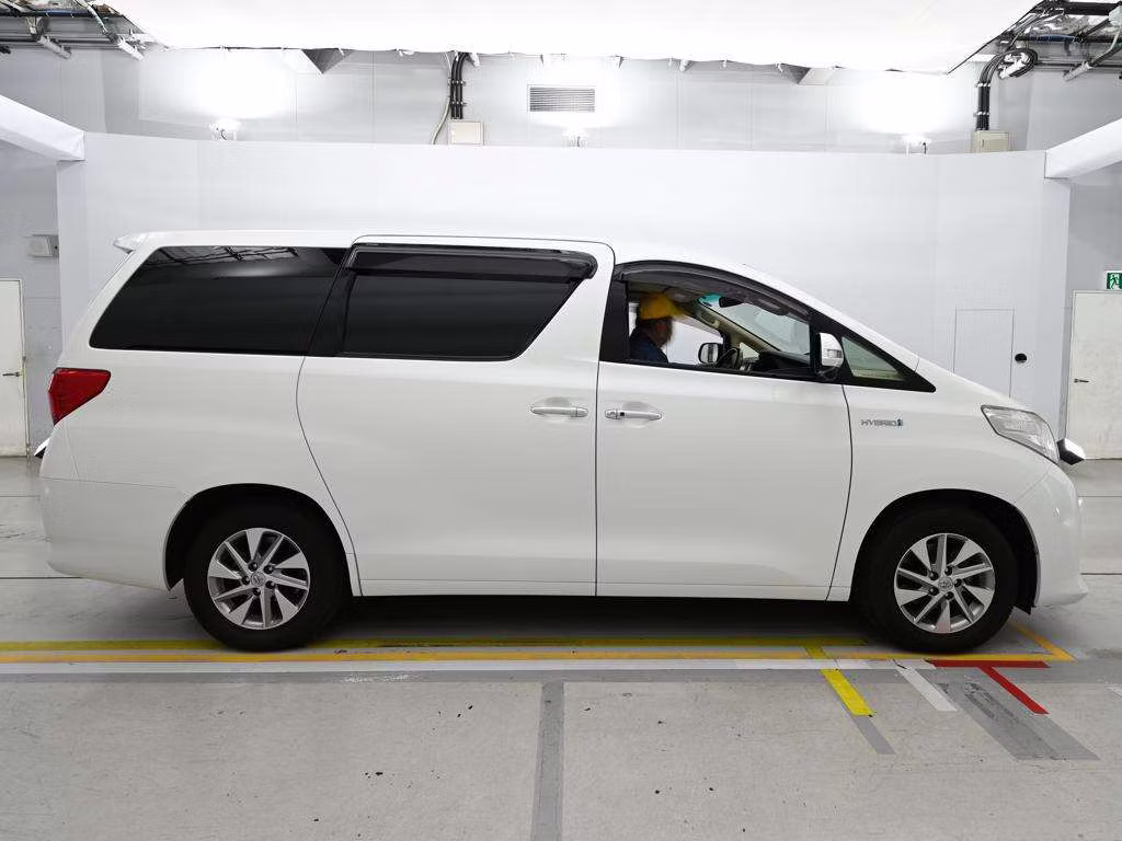 TOYOTA ALPHARD