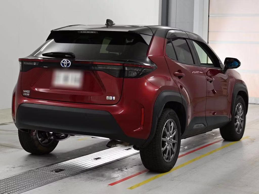 TOYOTA YARIS CROSS