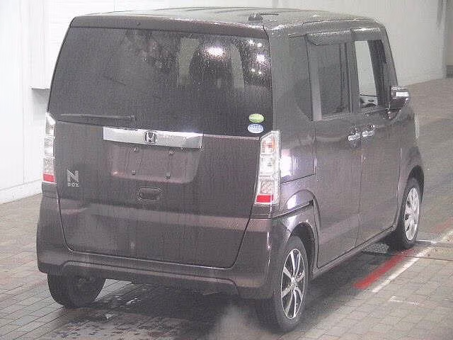 HONDA N-BOX