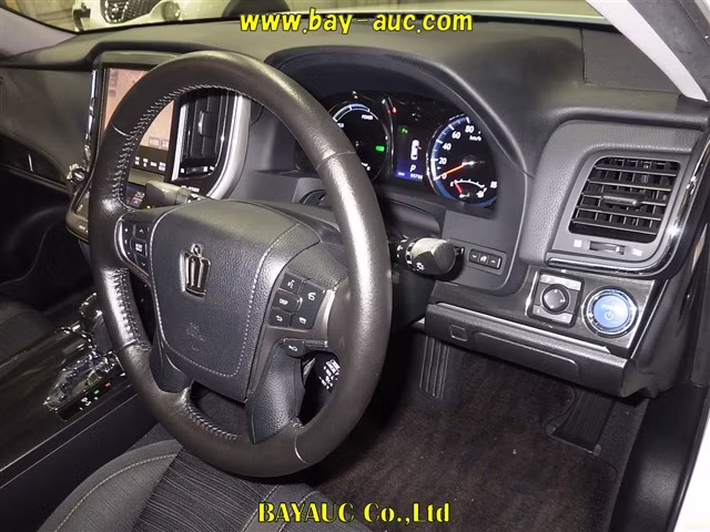 TOYOTA CROWN