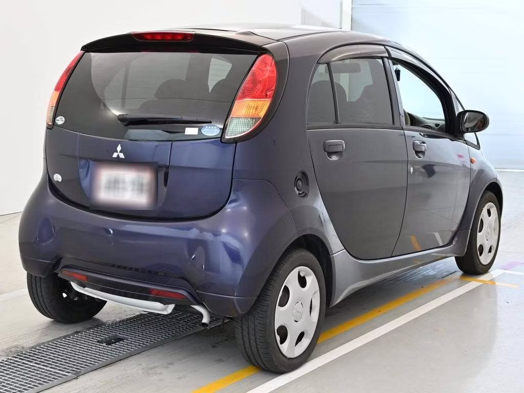MITSUBISHI I