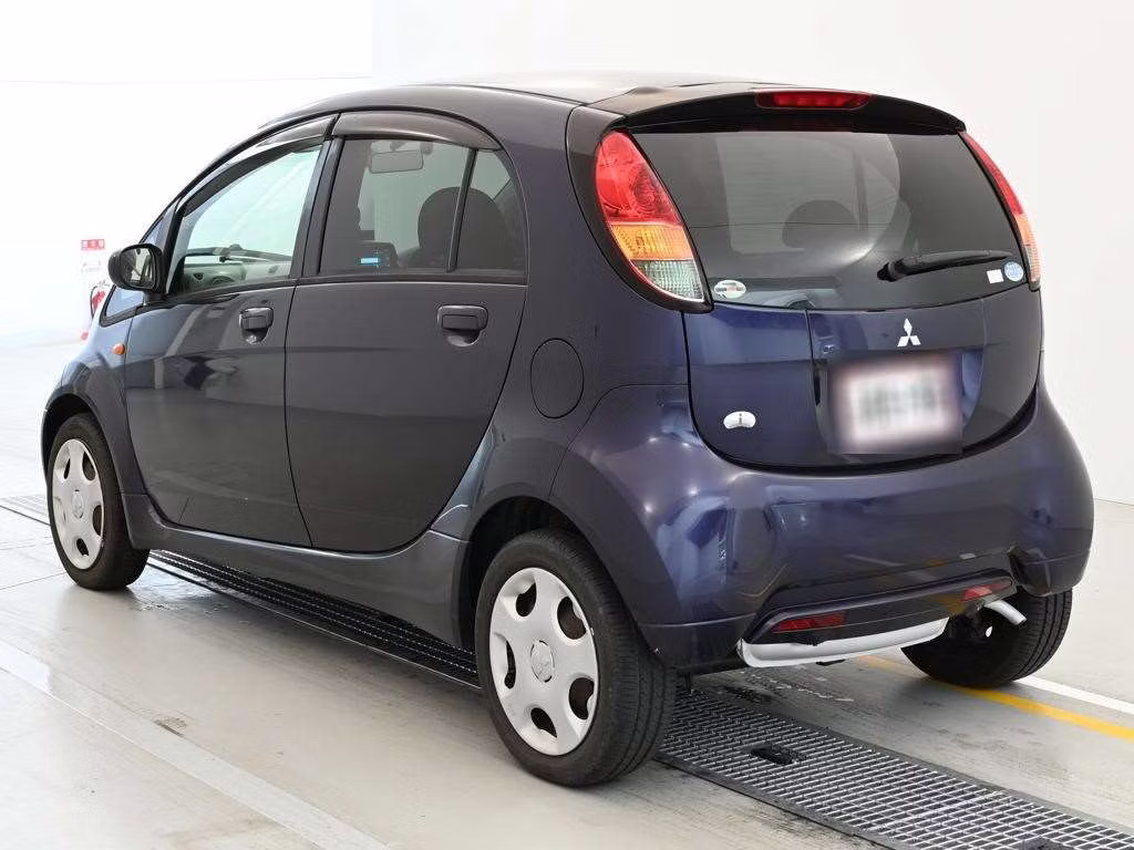 MITSUBISHI I