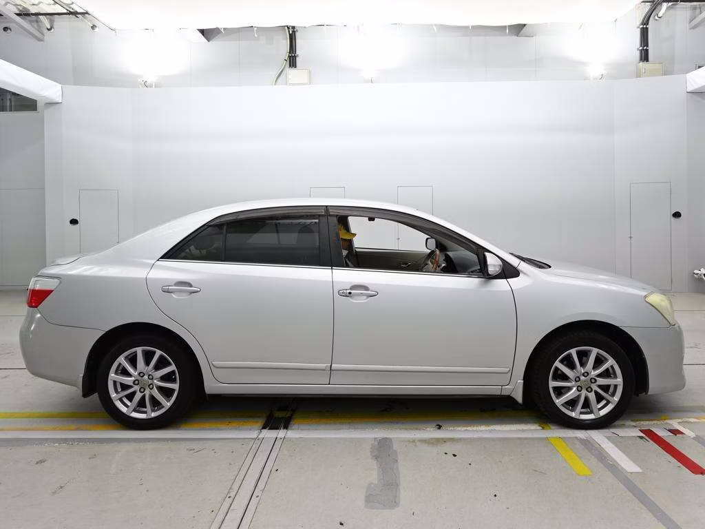 TOYOTA PREMIO