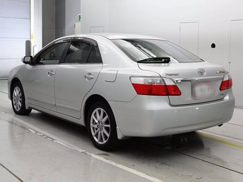 TOYOTA PREMIO
