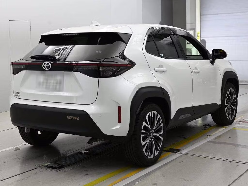TOYOTA YARIS CROSS
