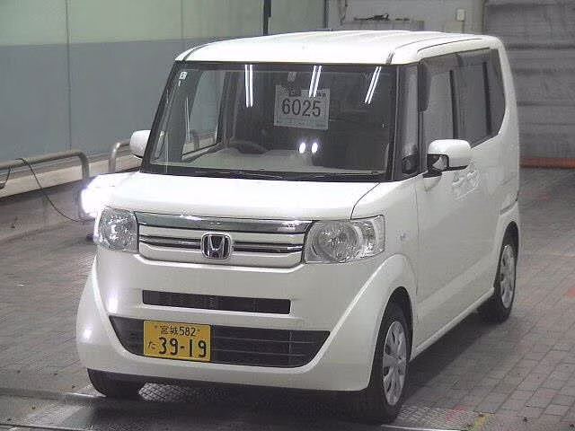 HONDA N-BOX