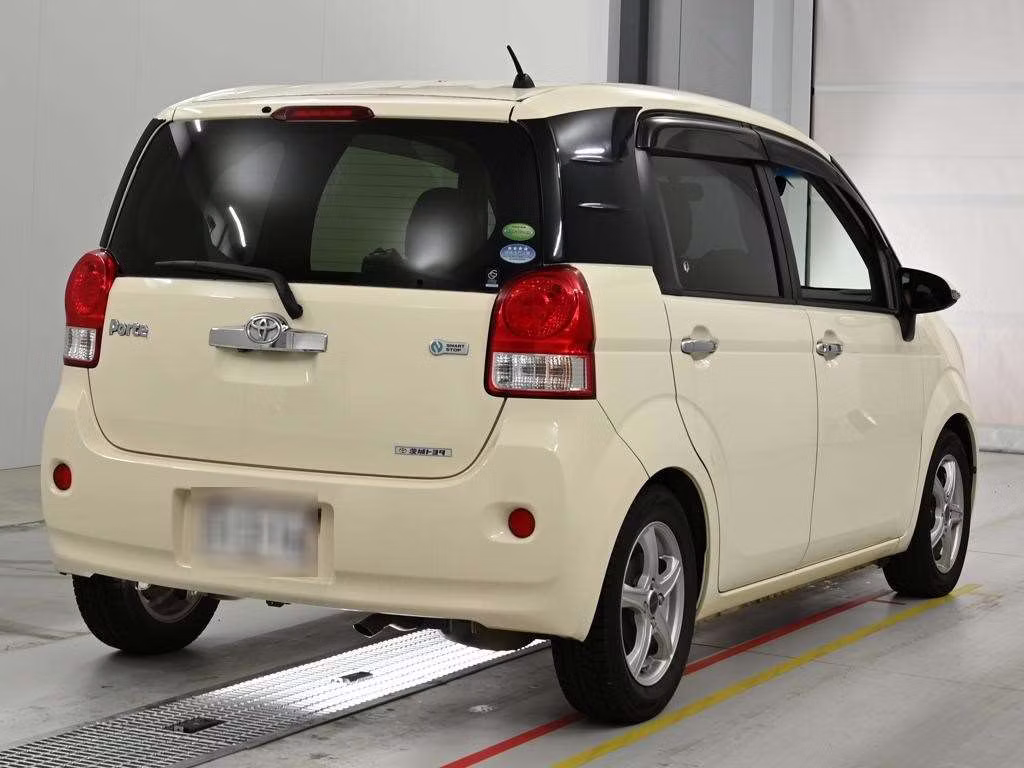 TOYOTA PORTE