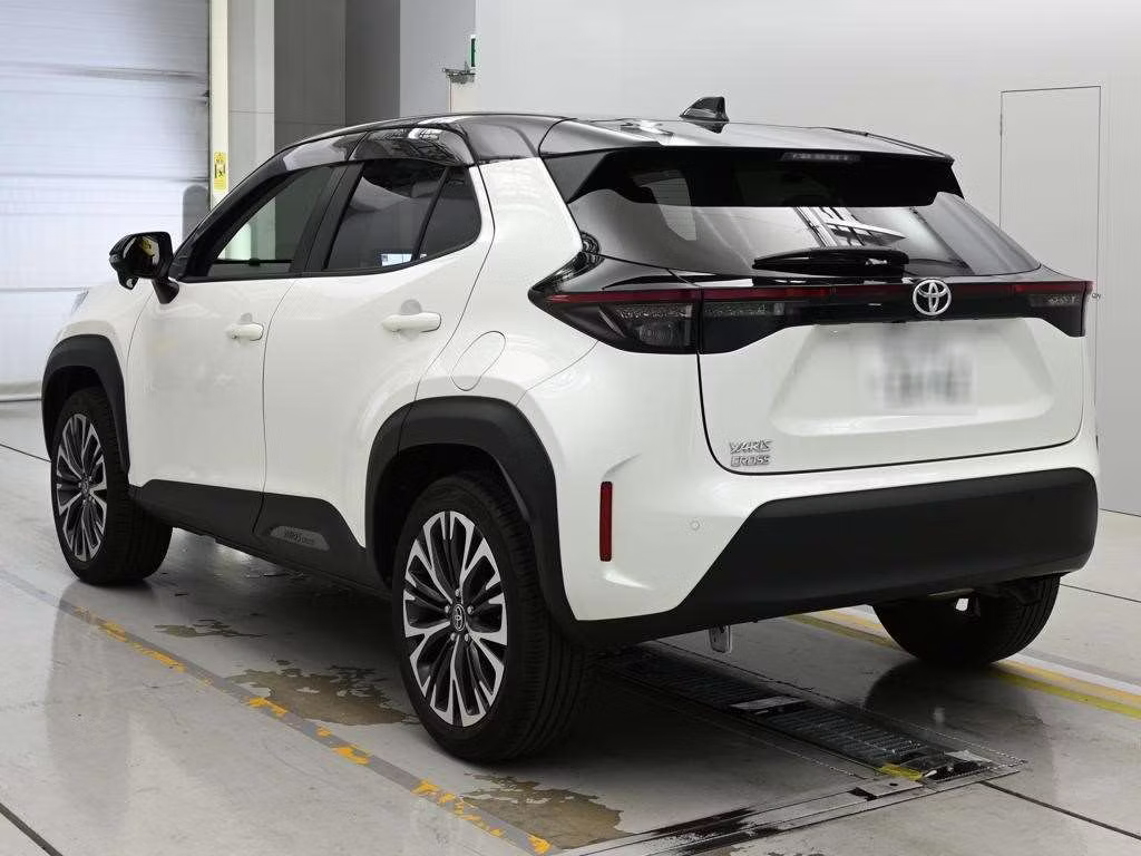 TOYOTA YARIS CROSS