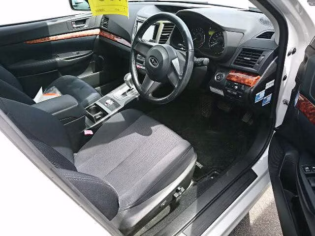 SUBARU LEGACY