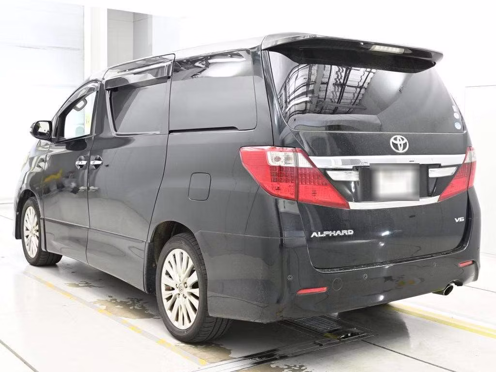 TOYOTA ALPHARD