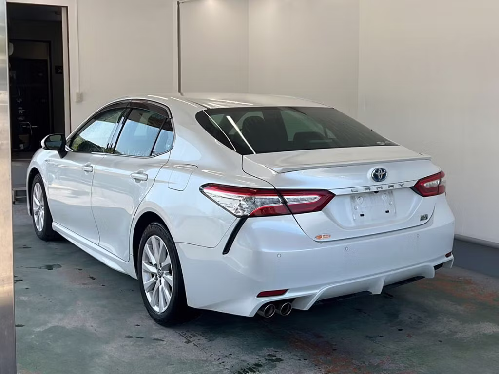 TOYOTA CAMRY