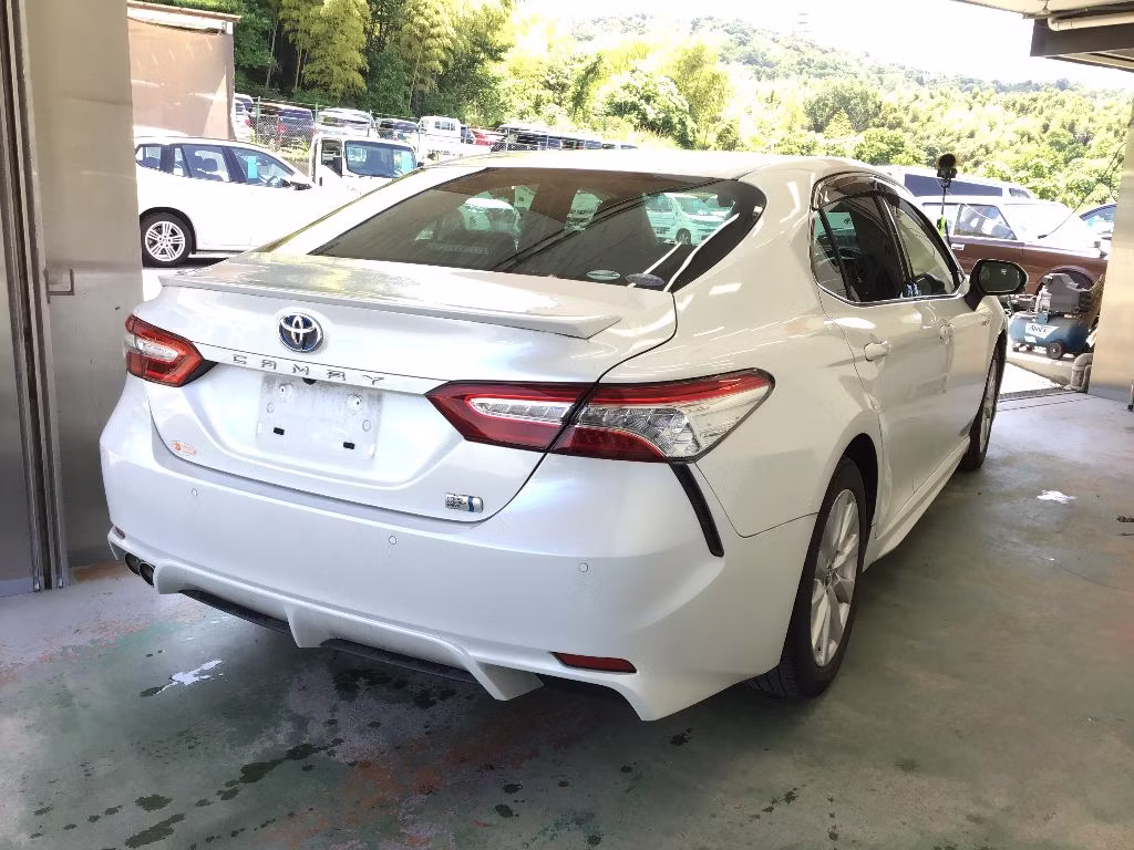 TOYOTA CAMRY