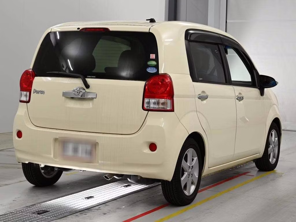 TOYOTA PORTE