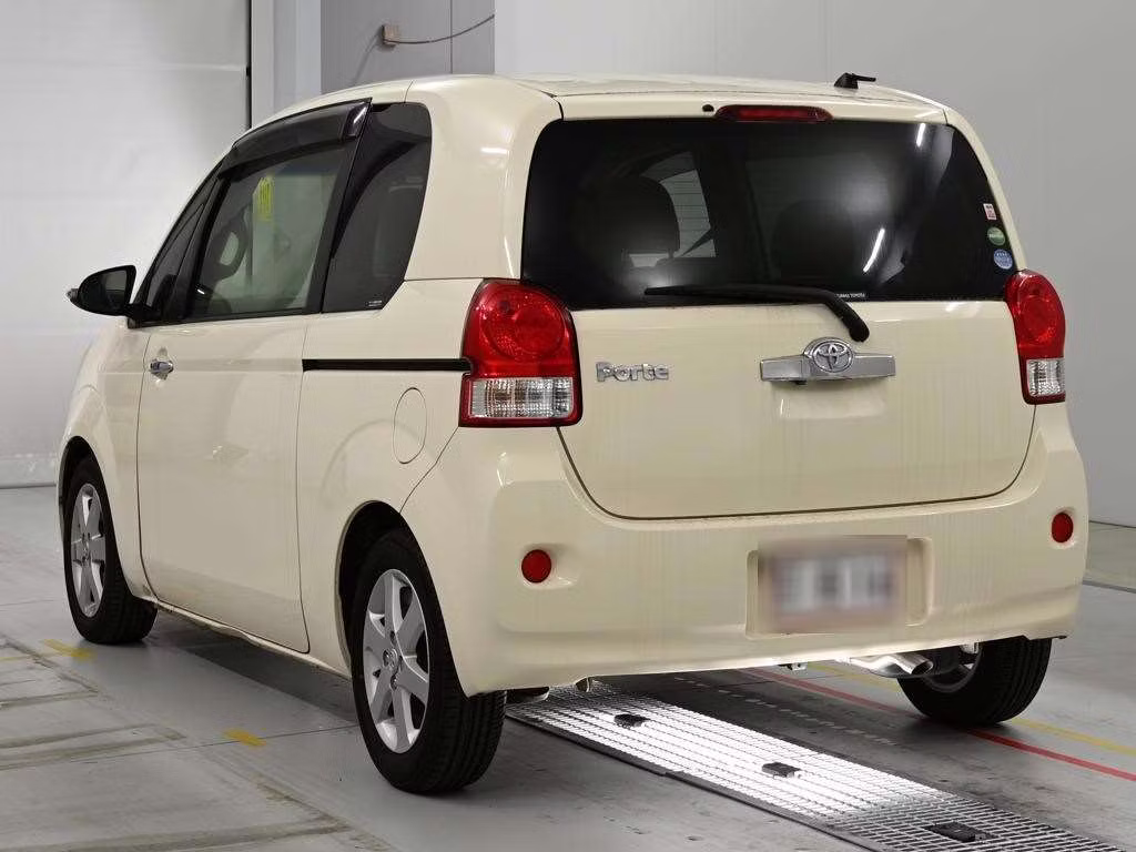 TOYOTA PORTE