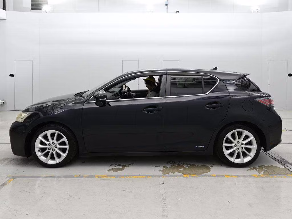 LEXUS CT200H