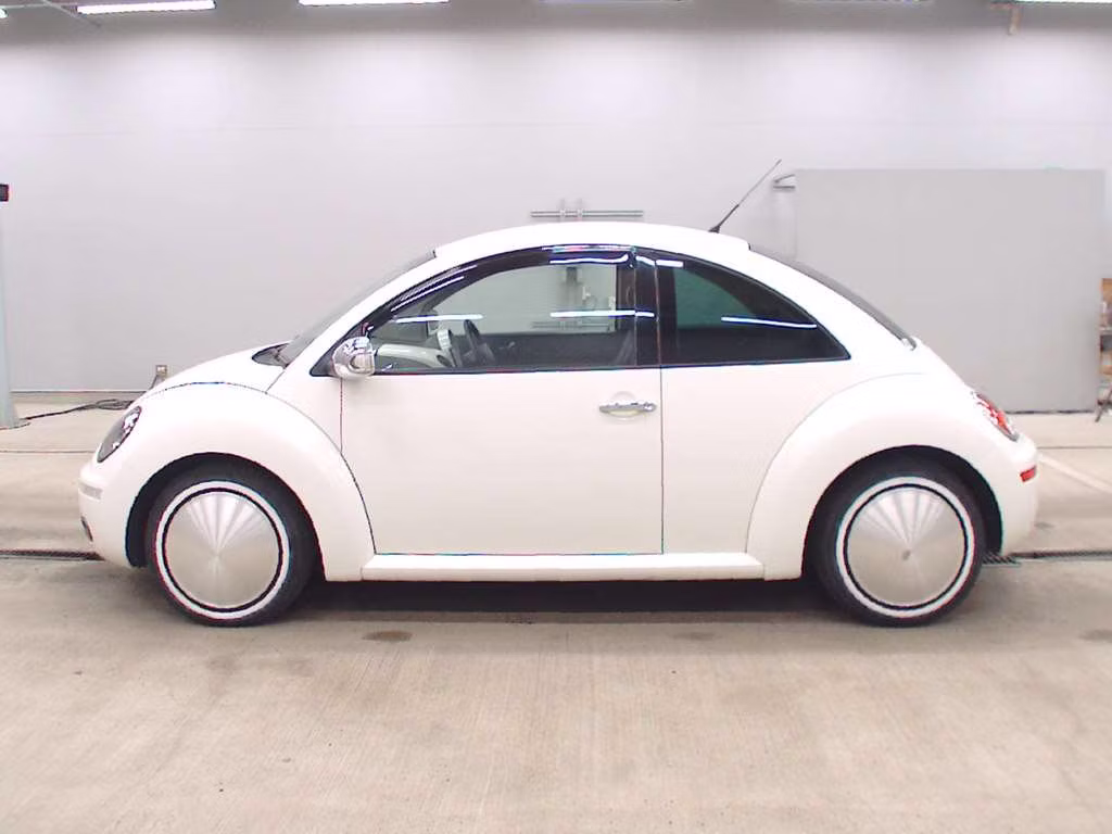 VOLKSWAGEN BEETLE