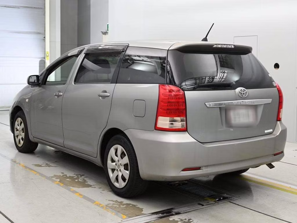 TOYOTA WISH