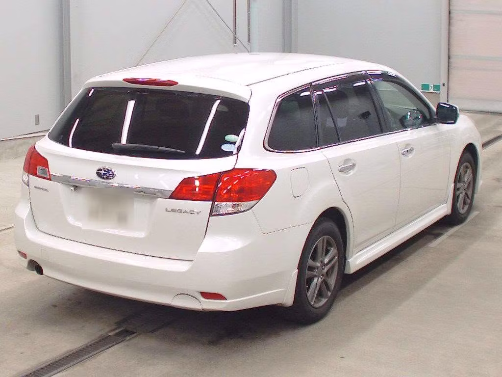 SUBARU LEGACY