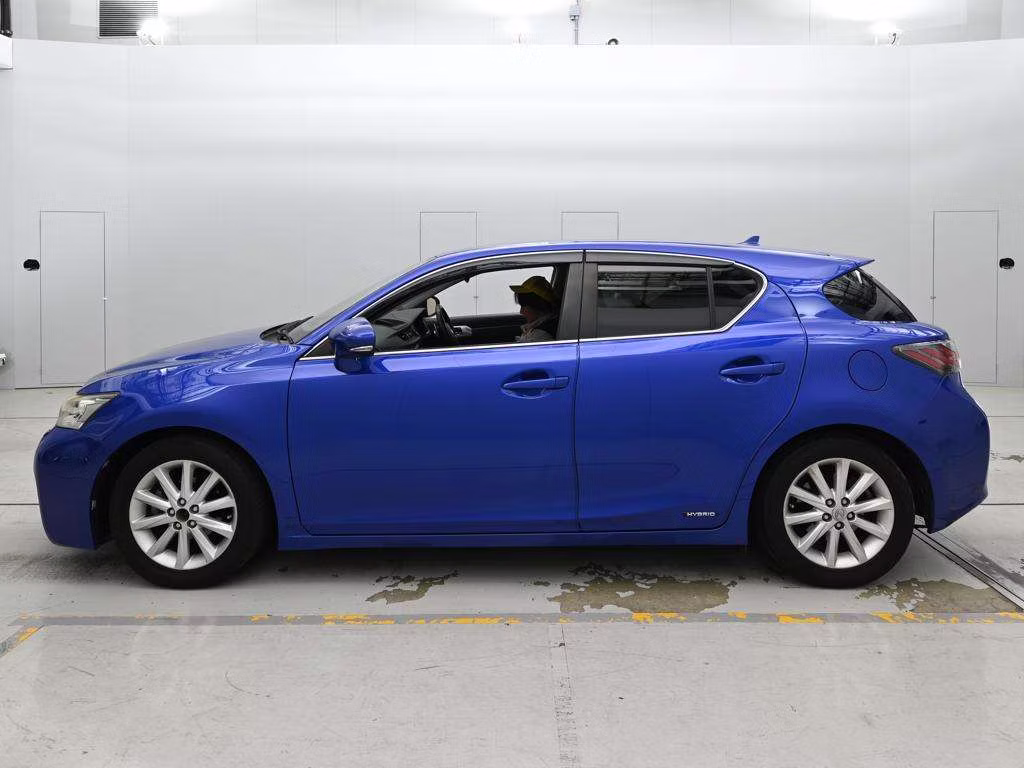 LEXUS CT200H